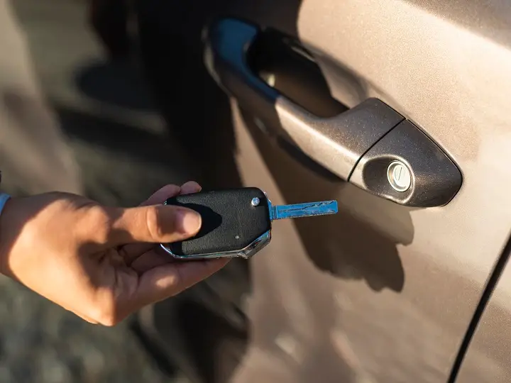 Car Key Replacement in Phoenix